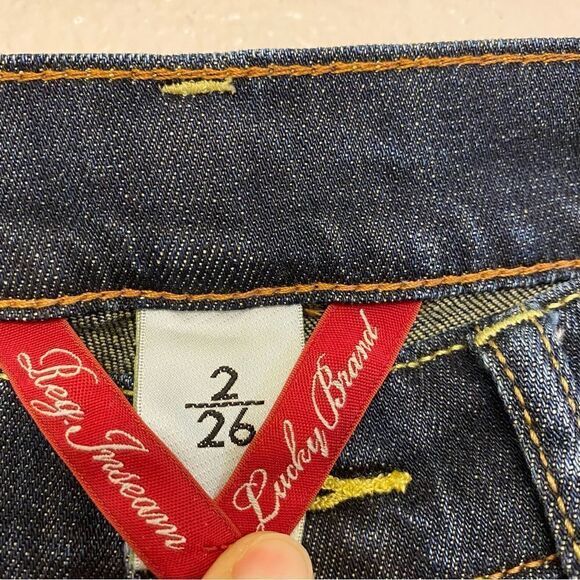 Lucky Brand low mid rise dark wash straight Y2K jeans 32” long inseam  -2/26 - Picture 7 of 13